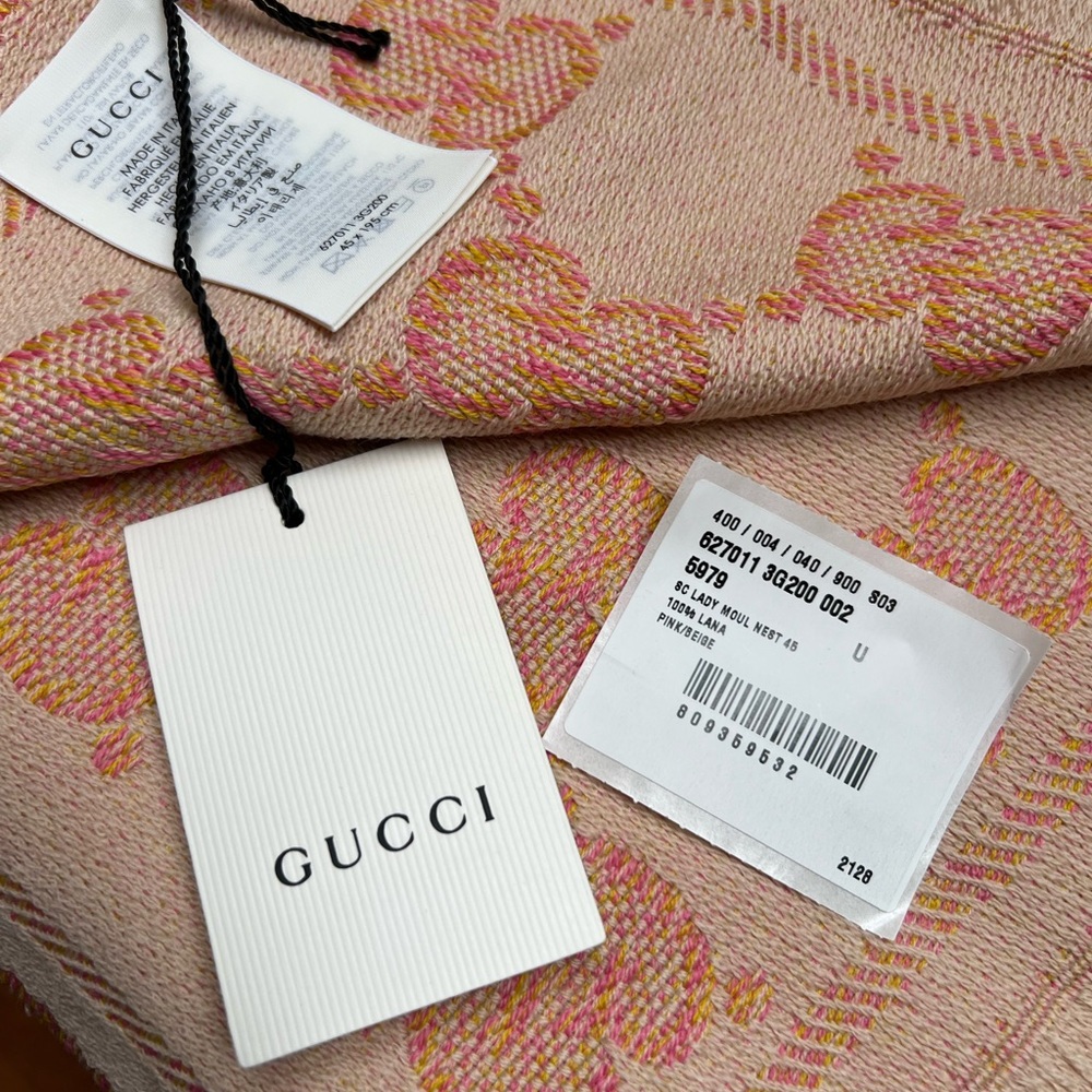 Gucci Pink and Yellow Patterned Accessory authentic with tags 45x195 pink/beige.